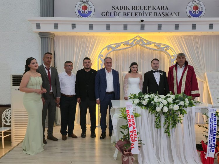 HATİCE & BERKAN ÇİFTİMİZİN MUTLULUĞUNA ORTAK OLDUK