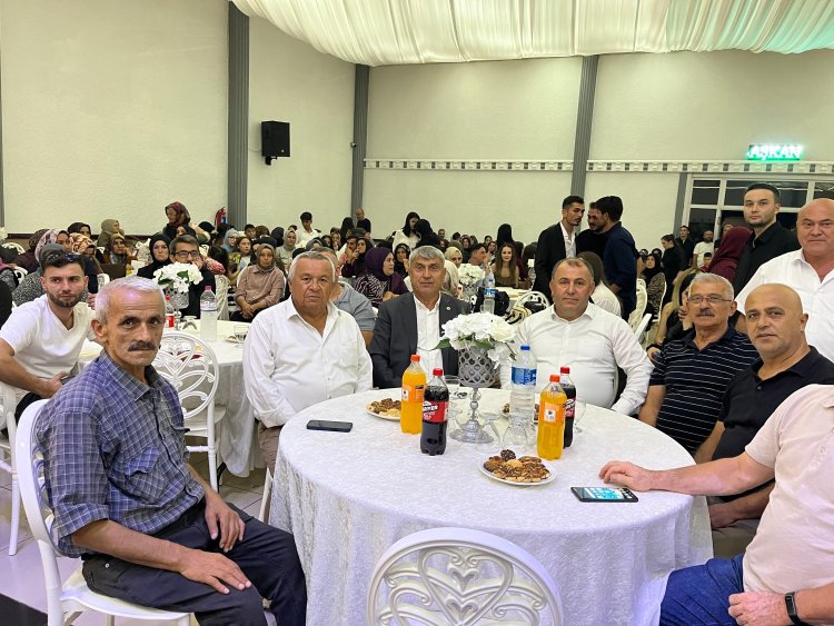 GENÇ ÇİFTİMİZE BİR ÖMÜR BOYU MUTLULUKLAR DİLERİZ...