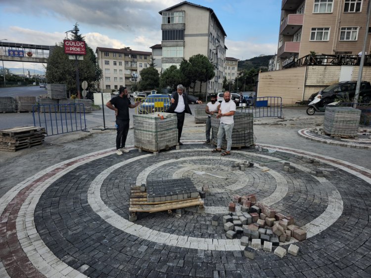 GÜLÜÇ SAHİL BULVARI’NDA YENİLEME ÇALIŞMALARIMIZ DEVAM EDİYOR