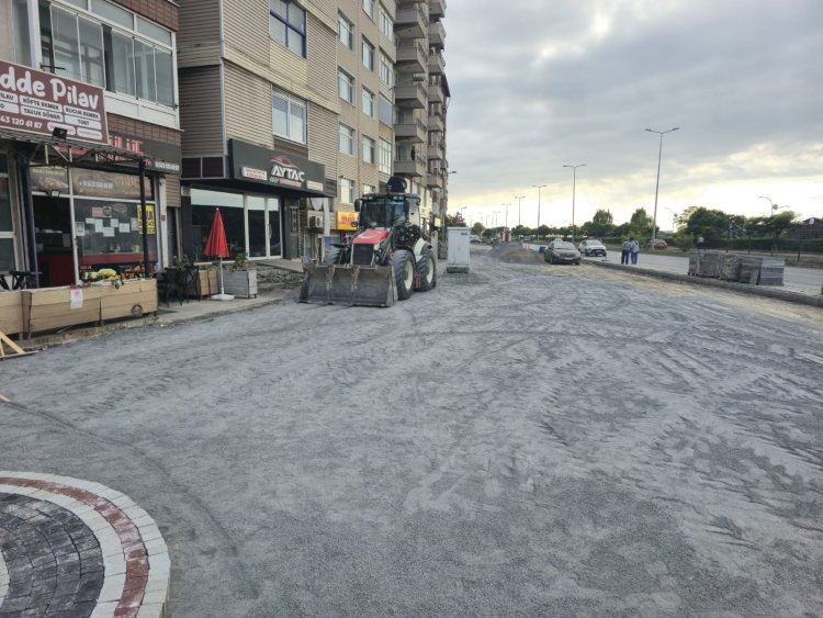 GÜLÜÇ SAHİL BULVARI’NDA YENİLEME ÇALIŞMALARIMIZ DEVAM EDİYOR