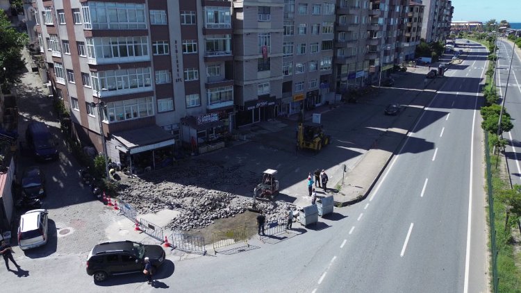 GÜLÜÇ SAHİL BULVARI’NDA YENİLEME ÇALIŞMALARIMIZ DEVAM EDİYOR