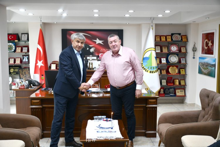 NİCE YAŞLARA...