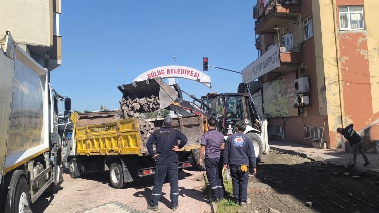 GÜLÜÇ BELEDİYESİ MEYDANINDA YENİLEME ÇALIŞMALARI BAŞLADI