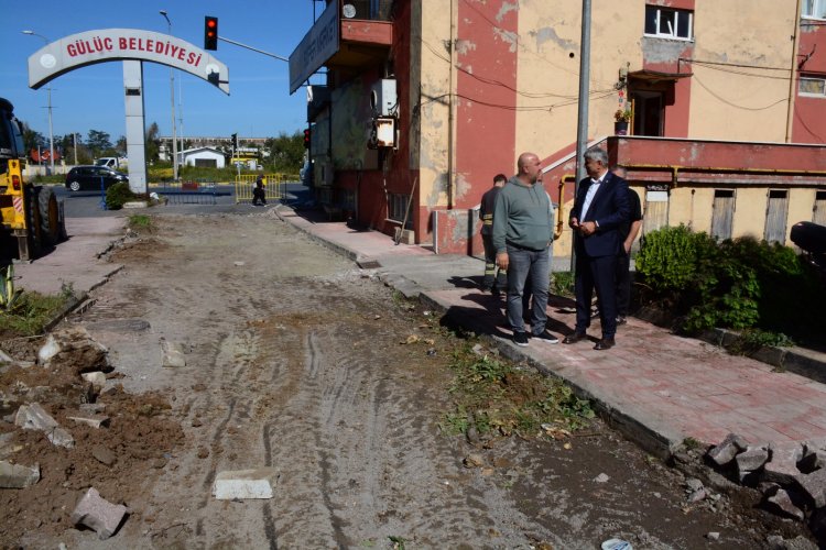 GÜLÜÇ BELEDİYESİ MEYDANINDA YENİLEME ÇALIŞMALARI BAŞLADI