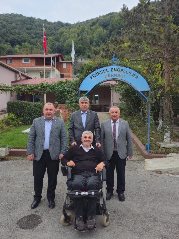 TÜRKİYE YÜZYILI BULUŞMALARI KAPSAMINDA FİZİKSEL ENGELLİLER DERNEĞİ’NE ANLAMLI ZİYARET